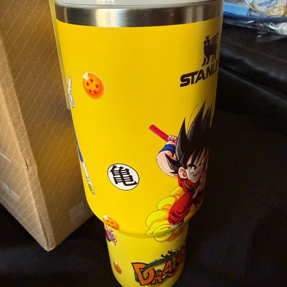 New Stanley 40oz Yellow Dragon Ball Z Tumbler with Straw - Picture 5 of 9